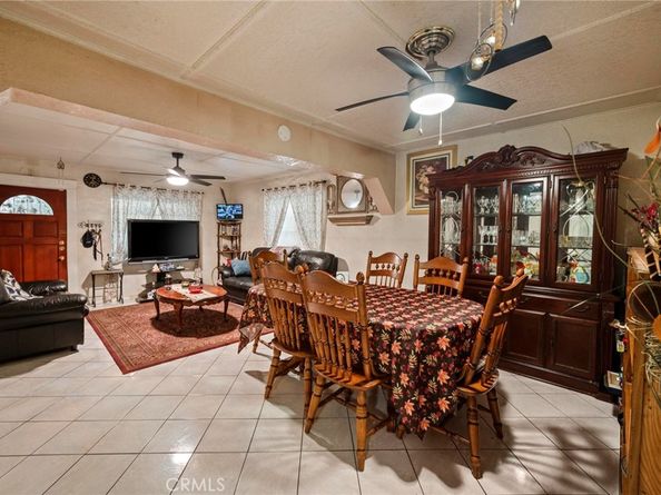 818 W 65th, Los Angeles CA 90044