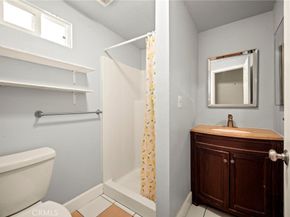 818 W 65th, Los Angeles CA 90044