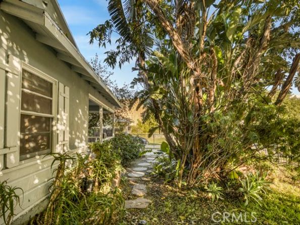 14153 Tiara Street, Van Nuys CA 91401