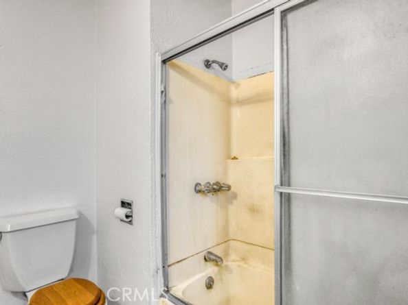 14153 Tiara Street, Van Nuys CA 91401