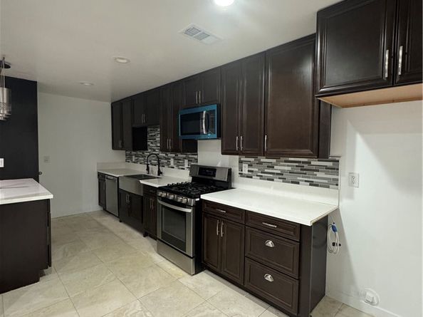 4215 Portola, Los Angeles CA 90032