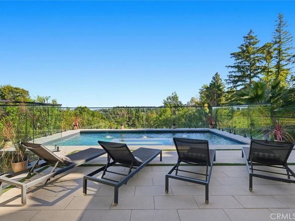 16800 Oak View, Encino CA 91436