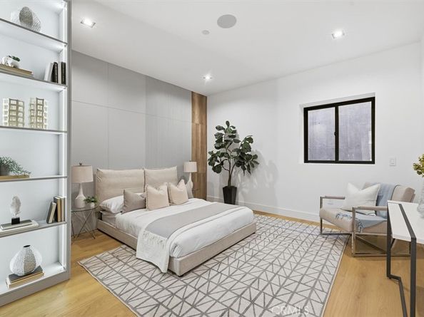 16800 Oak View, Encino CA 91436