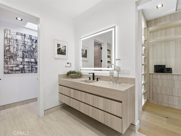 16800 Oak View, Encino CA 91436