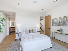 16800 Oak View, Encino CA 91436