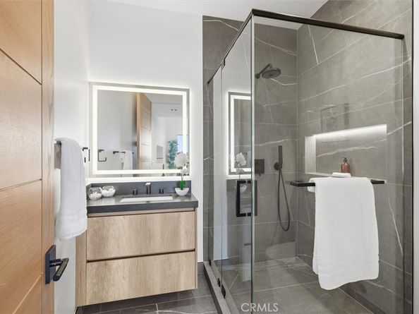 16800 Oak View, Encino CA 91436