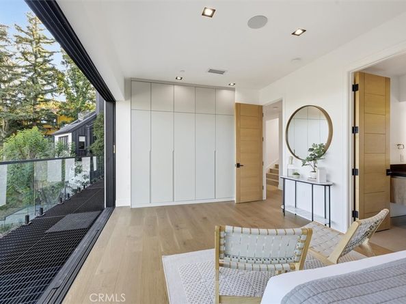 16800 Oak View, Encino CA 91436