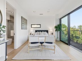 16800 Oak View, Encino CA 91436