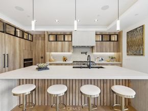 16800 Oak View, Encino CA 91436