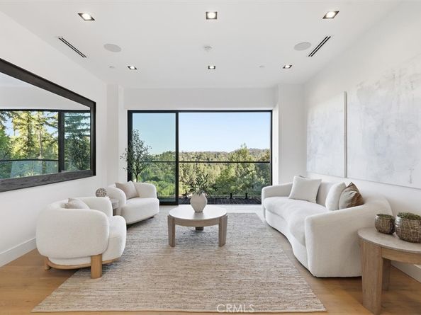 16800 Oak View, Encino CA 91436