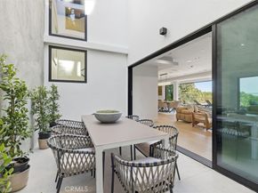 16800 Oak View, Encino CA 91436