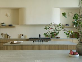 5824 Manton Avenue, Woodland Hills CA 91367