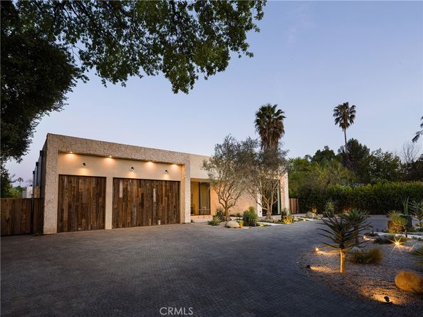 5824 Manton Avenue, Woodland Hills CA 91367