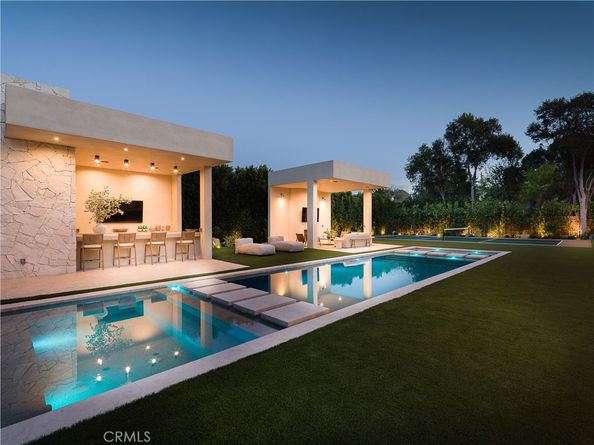 5824 Manton Avenue, Woodland Hills CA 91367