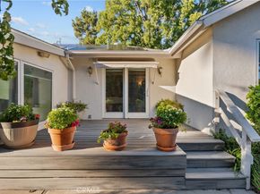 19200 Ballinger, Northridge CA 91324