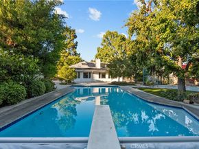 19200 Ballinger, Northridge CA 91324