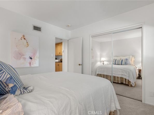 19200 Ballinger, Northridge CA 91324