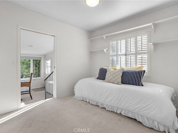 19200 Ballinger, Northridge CA 91324