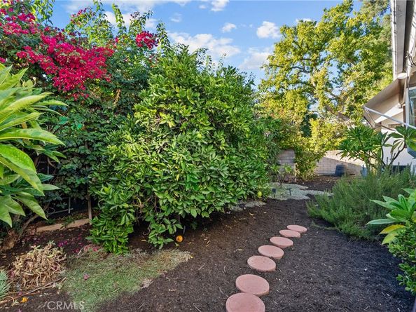 19200 Ballinger, Northridge CA 91324