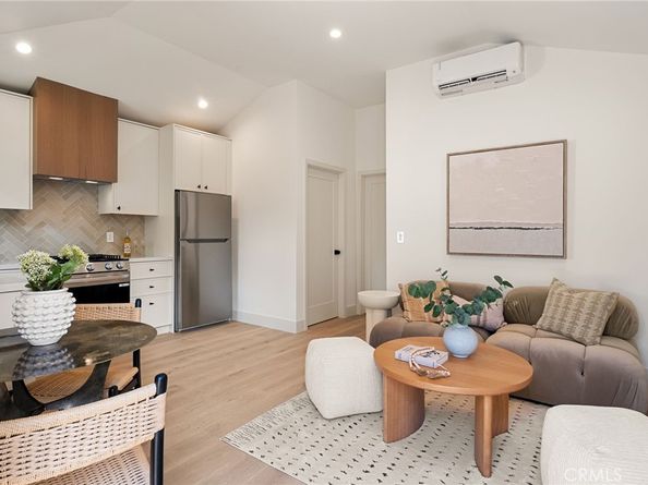 5444 Morella Ave, Valley Village CA 91607