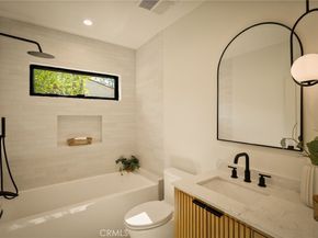 5444 Morella Ave, Valley Village CA 91607