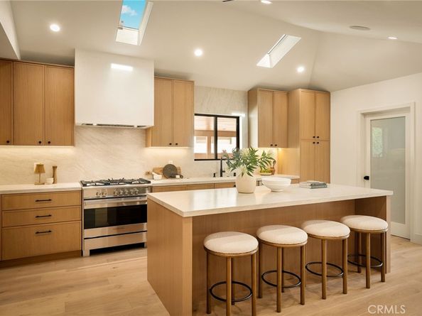 5444 Morella Ave, Valley Village CA 91607