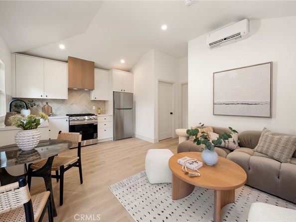 5444 Morella Ave, Valley Village CA 91607