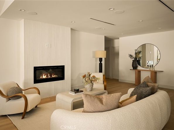 5444 Morella Ave, Valley Village CA 91607