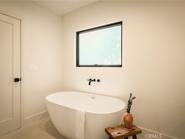 5444 Morella Ave, Valley Village CA 91607