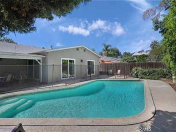 22335 Kittridge Street, Woodland Hills CA 91303