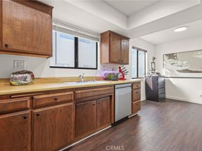 13243 Vanowen 2, North Hollywood CA 91605