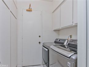 5340 Yarmouth 205, Encino CA 91316