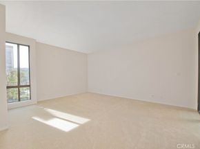 5340 Yarmouth 205, Encino CA 91316