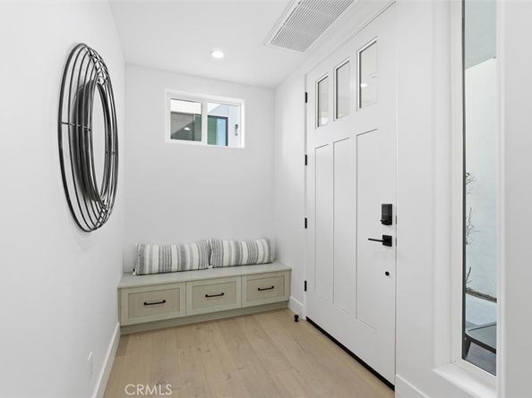 617 N Irena Avenue B, Redondo Beach CA 90277