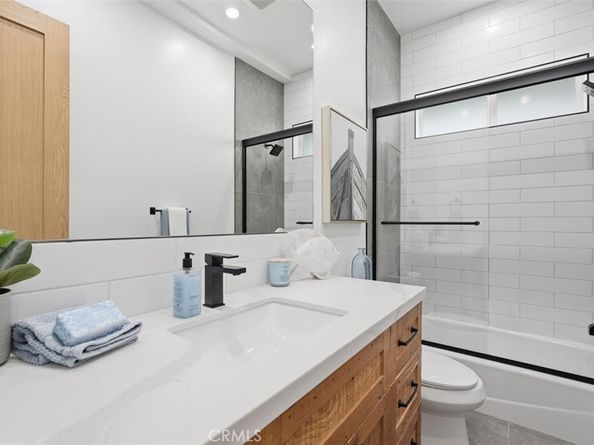 617 N Irena Avenue B, Redondo Beach CA 90277