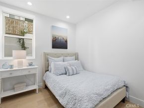 617 N Irena Avenue B, Redondo Beach CA 90277