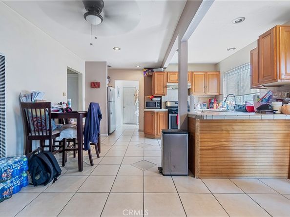 201 W 75th Street, Los Angeles CA 90003