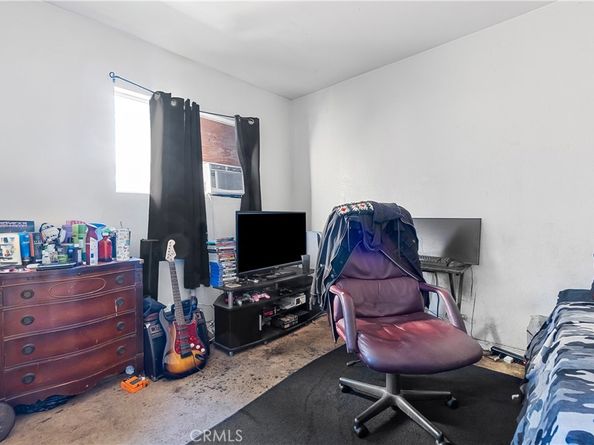 201 W 75th Street, Los Angeles CA 90003