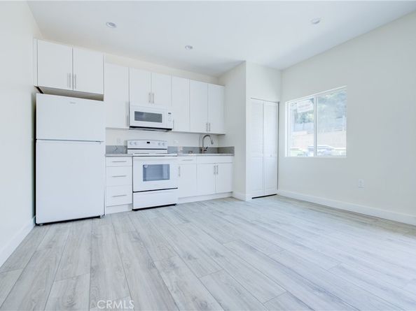 2947 West Boulevard, Los Angeles CA 90016