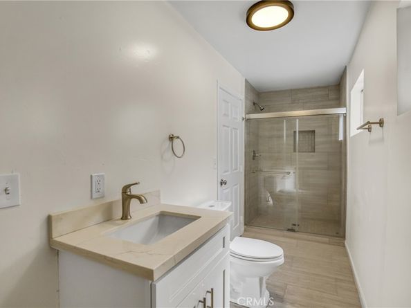 2947 West Boulevard, Los Angeles CA 90016