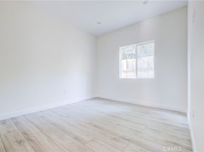 2947 West Boulevard, Los Angeles CA 90016