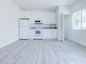 2947 West Boulevard, Los Angeles CA 90016