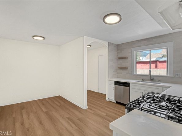 2947 West Boulevard, Los Angeles CA 90016