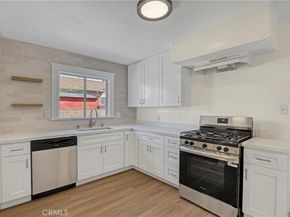 2947 West Boulevard, Los Angeles CA 90016