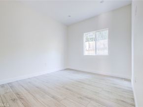 2947 West Boulevard, Los Angeles CA 90016