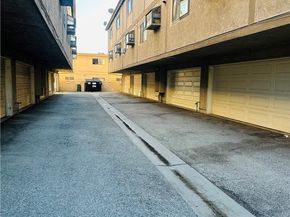 850 W 157th 6, Gardena CA 90247