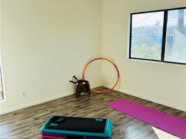 850 W 157th 6, Gardena CA 90247