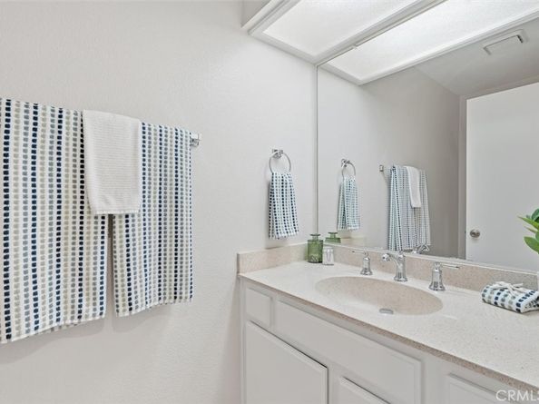 3101 Plaza Del Amo 8, Torrance CA 90503