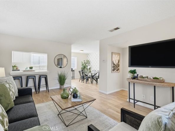 3101 Plaza Del Amo 8, Torrance CA 90503