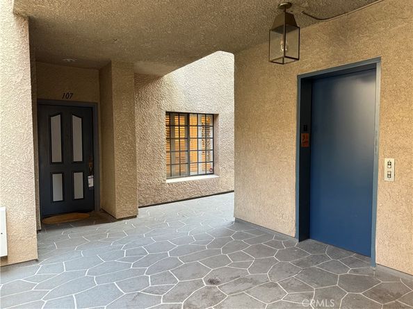 618 Fairview 107, Arcadia CA 91007